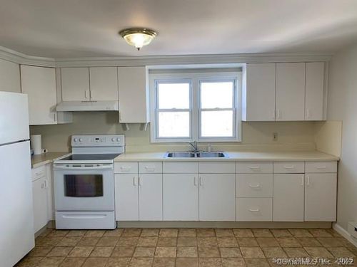 apt-3-39 Seaview Ave, Norwalk, CT, 06855-1832 | Card Image