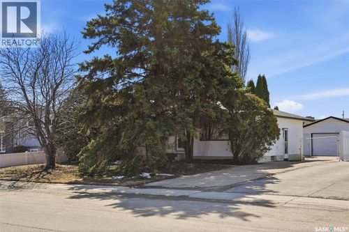 218 Anderson Cres, Saskatoon, SK, S7H4C2 | Card Image