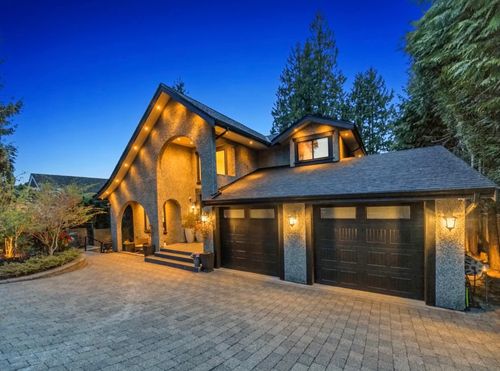 3263 Norwood Ave, North Vancouver, BC, V7N3P2 | Card Image