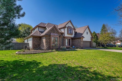 97 Markley Dr, Amherst, NY, 14068-1282 | Card Image