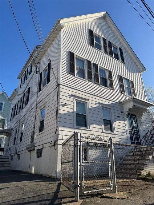 3-178 Blackmer St, New Bedford, MA, 02744 | Card Image