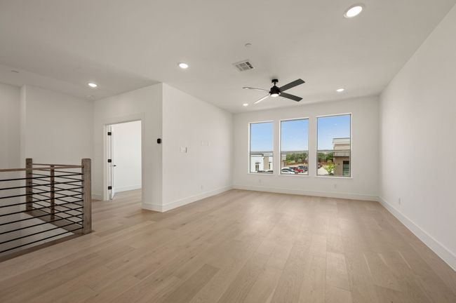 Your spacious family room is large enough to entertain the entire family! | Image 13