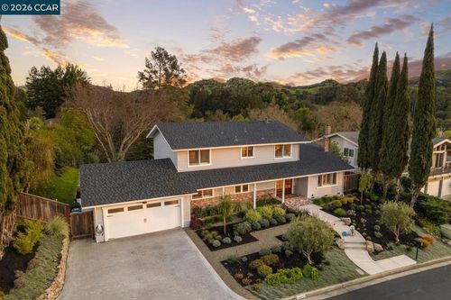 1832 Joseph Dr, Moraga, CA, 94556-2711 | Card Image