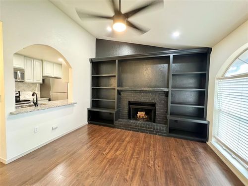 203-11525 N Meridian Ave, Oklahoma City, OK, 73120-8041 | Card Image