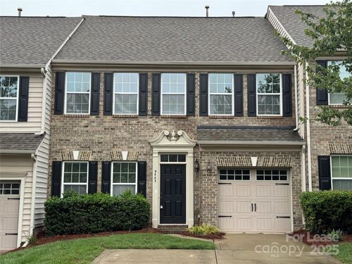 9457 Alice Mcginn Dr, Charlotte, NC, 28277-4112 | Card Image