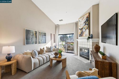 1632 S Villa Way, Walnut Creek, CA, 94595 | Card Image