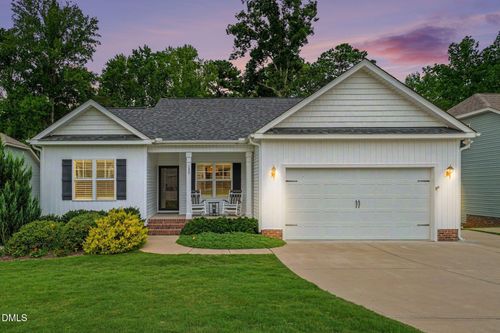 130 Poplar Dr, Clayton, NC, 27520-9050 | Card Image