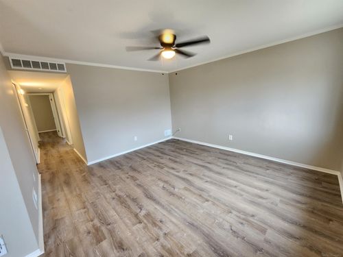 17405 Ivanhoe St, Roseville, MI, 48066-2857 | Card Image