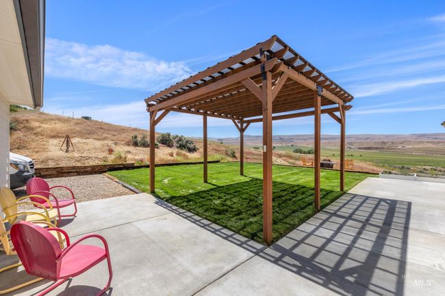 8142 Us Highway 95, House other with 3 bedrooms, 2 bathrooms and 2 parking in Marsing ID | Image 33
