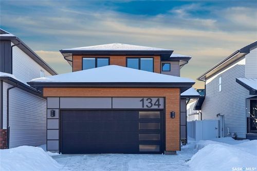 134 Chelsom Bend, Saskatoon, SK, S7V1L1 | Card Image