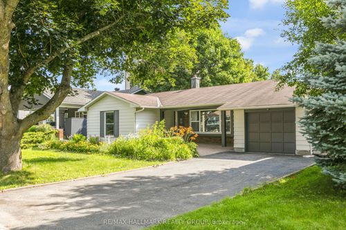 3336 Kodiak St, Ottawa, ON, K1V7S8 | Card Image