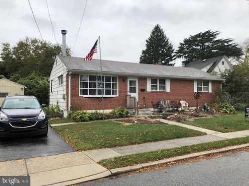 16 S Linden Ave, ALDAN, PA, 19018-4121 | Card Image