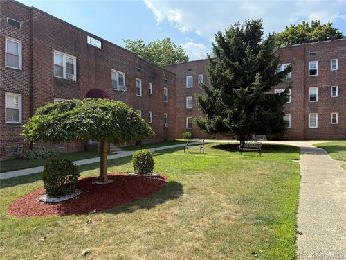 apt-g2-1549 Central Park Ave, Yonkers, NY, 10710-6016 | Card Image