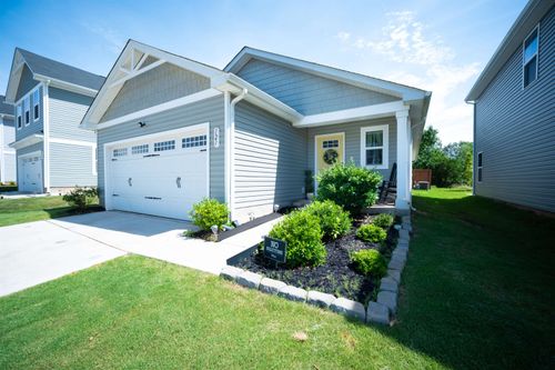 121 Davis Grove Ln, Piedmont, SC, 29673-9885 | Card Image