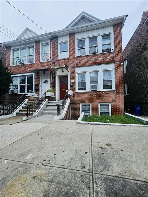 2740 Brighton 7th St, Brooklyn, NY, 11235-5202 | Card Image