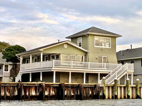 14 Willow Way, Sea Bright, NJ, 07760-2133 | Card Image