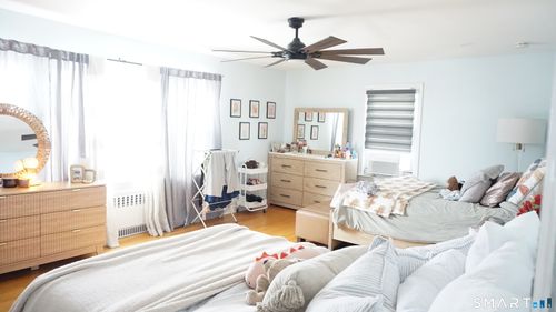 228 Jennings Rd, Fairfield, CT, 06825-4731 | Card Image