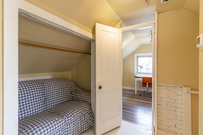 11 E White St, House other with 3 bedrooms, 2 bathrooms and null parking in Ely MN | Image 23