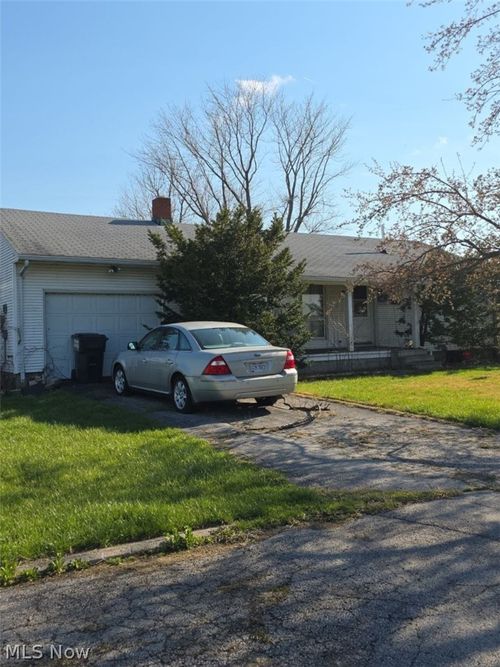 4622 W Harbor Road, Port Clinton, OH, 43452 | Card Image