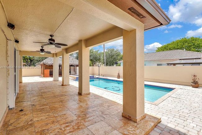 16732 Nw 89 Th Pl, House other with 4 bedrooms, 3 bathrooms and null parking in Miami Lakes FL | Image 62