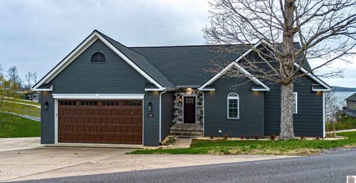 368 Sherwood Dr, Gilbertsville, KY, 42044-8671 | Card Image