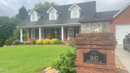 1843 River Vista Cir, Sevierville, TN, 37876-4410 | Card Image