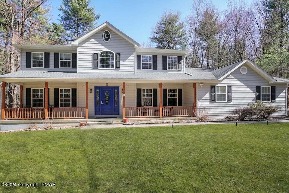 Megan Ct, Stroudsburg, PA 18360