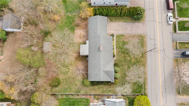 21 Top St, House other with 3 bedrooms, 3 bathrooms and 8 parking in Westerly RI | Image 42