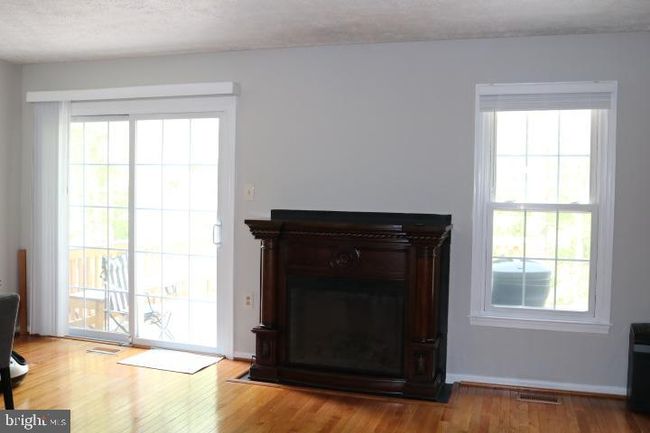 7319 Stream Way, Townhouse with 3 bedrooms, 3 bathrooms and null parking in SPRINGFIELD VA | Image 4
