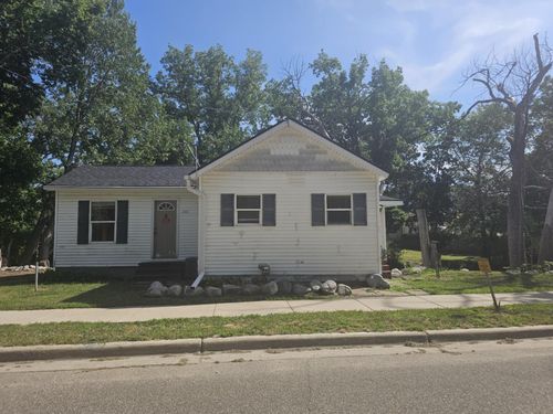 222 Mill St, Hastings, MI, 49058-1428 | Card Image