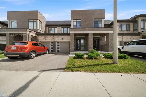 32-166 Deerpath Dr, Guelph, ON, N1K0E2 | Card Image