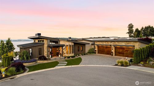 2854 Soundview Ln, Gig Harbor, WA, 98335-1996 | Card Image