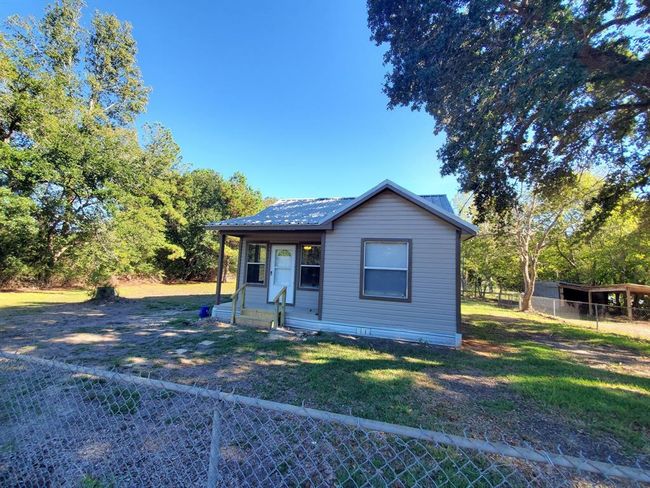 909 W Elder Street, House other with 3 bedrooms, 2 bathrooms and null parking in Colmesneil TX | Image 27