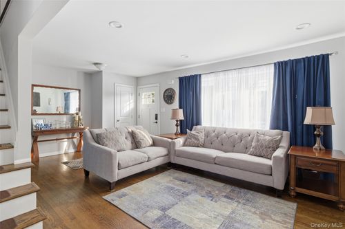 30 Linwood Pl, Massapequa Park, NY, 11762-1914 | Card Image