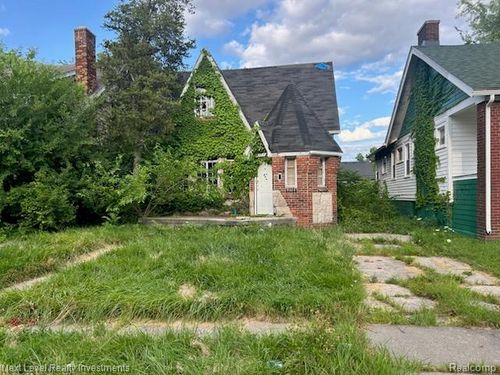 8854 Pinehurst St, Detroit, MI, 48204-2635 | Card Image