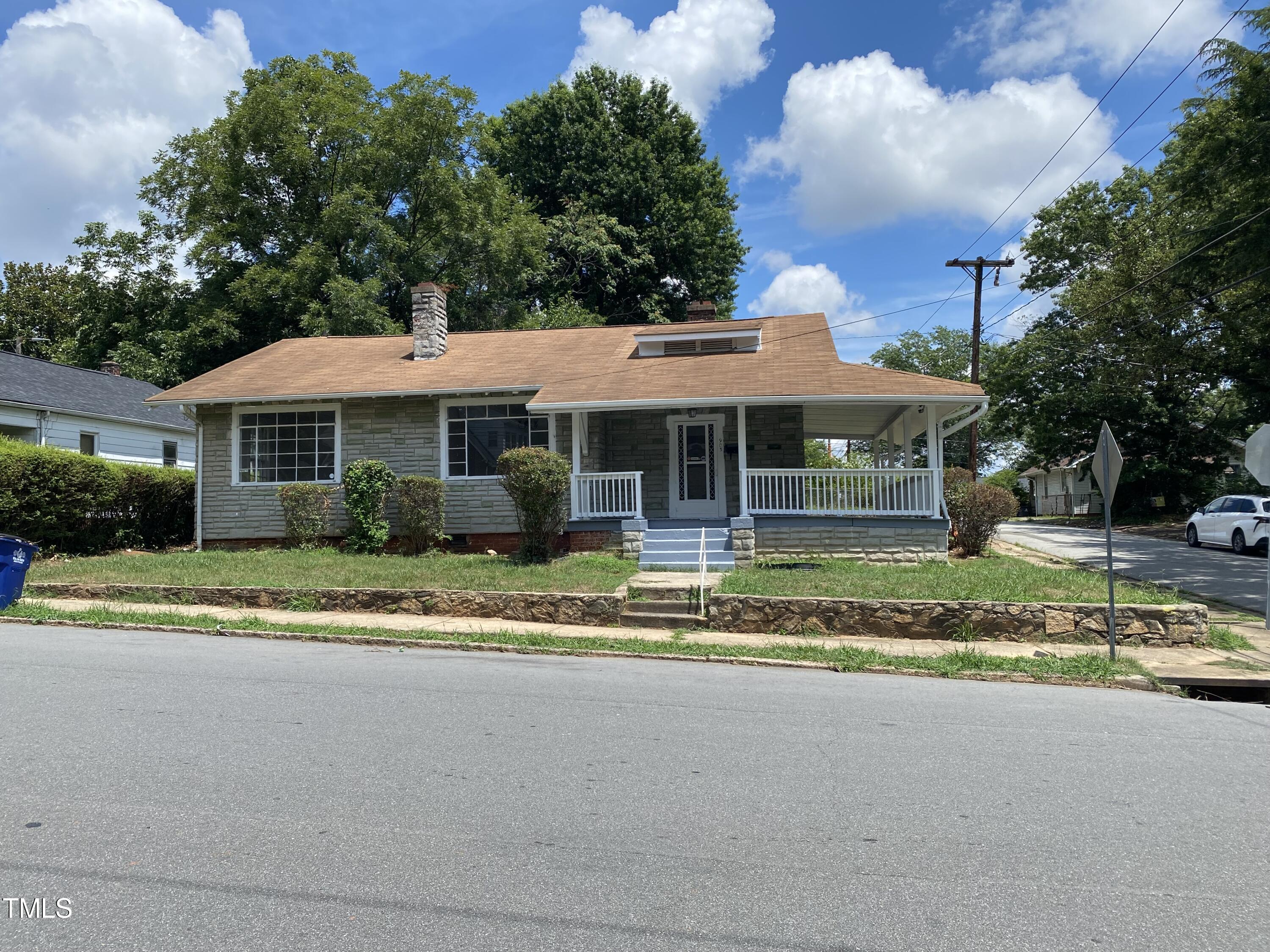 Cameron Ave, Winston Salem, NC 27101