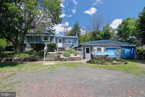 1406 N State St, POTTSTOWN, PA, 19464-1842 | Card Image