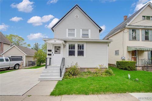 34 Livingston St, Lancaster, NY, 14086-1916 | Card Image