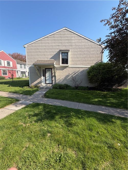 42 Village Trail, Mendon, NY, 14472 | Card Image