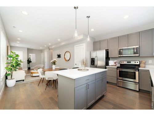 1435 Irving St, Denver, CO, 80204-1639 | Card Image