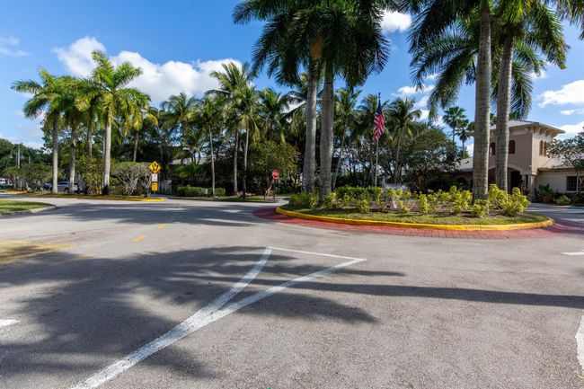 APT-1110 - 1100 Crestwood Ct S, Condo with 2 bedrooms, 2 bathrooms and null parking in Royal Palm Beach FL | Image 9