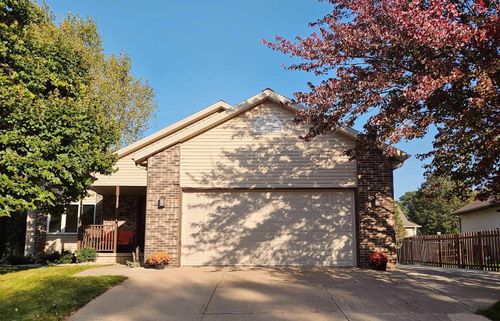 1119 Broadway Drive, SUN PRAIRIE, WI, 53590 | Card Image