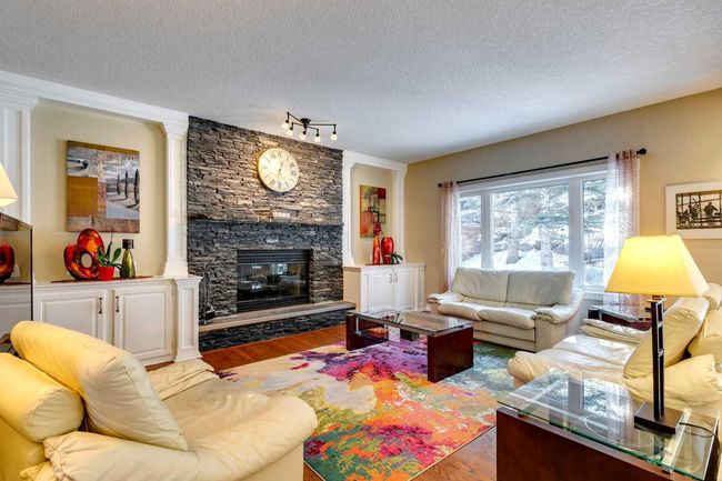 131 Patterson Drive Sw, House other with 5 bedrooms, 4 bathrooms and 4 parking in Calgary AB | Image 11