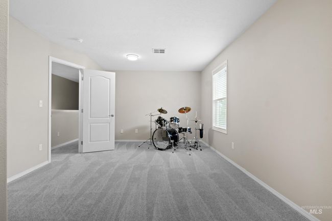 9143 W Alderberry Dr, House other with 5 bedrooms, 3 bathrooms and 2 parking in Boise ID | Image 40