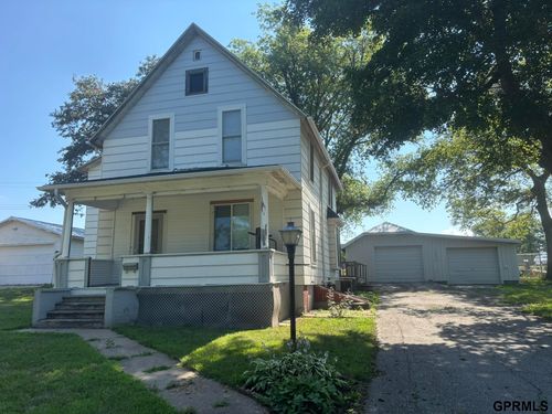 405 N Davis Ave, Oakland, NE, 68045-1107 | Card Image