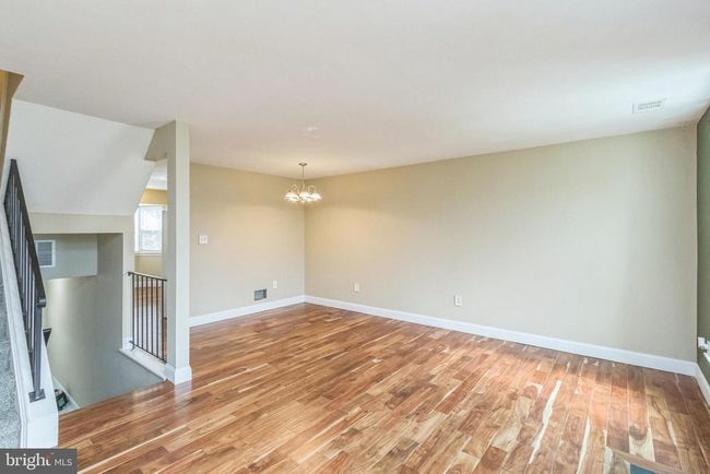 7946 Brighton Way, Townhouse with 3 bedrooms, 2 bathrooms and null parking in MANASSAS VA | Image 6