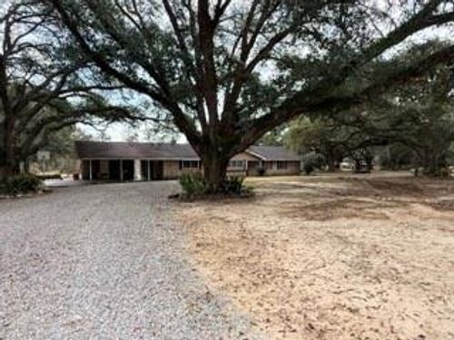 24050 Lowe Davis Rd, Covington, LA, 70435-6514 | Card Image