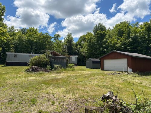 18686 327th Ave, Isle, MN, 56342-4784 | Card Image
