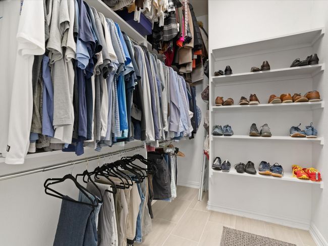 Primary Closet - His | Image 28
