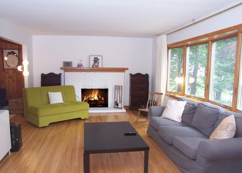 2 Maple Ave, Stony Brook, NY, 11790-1815 | Card Image
